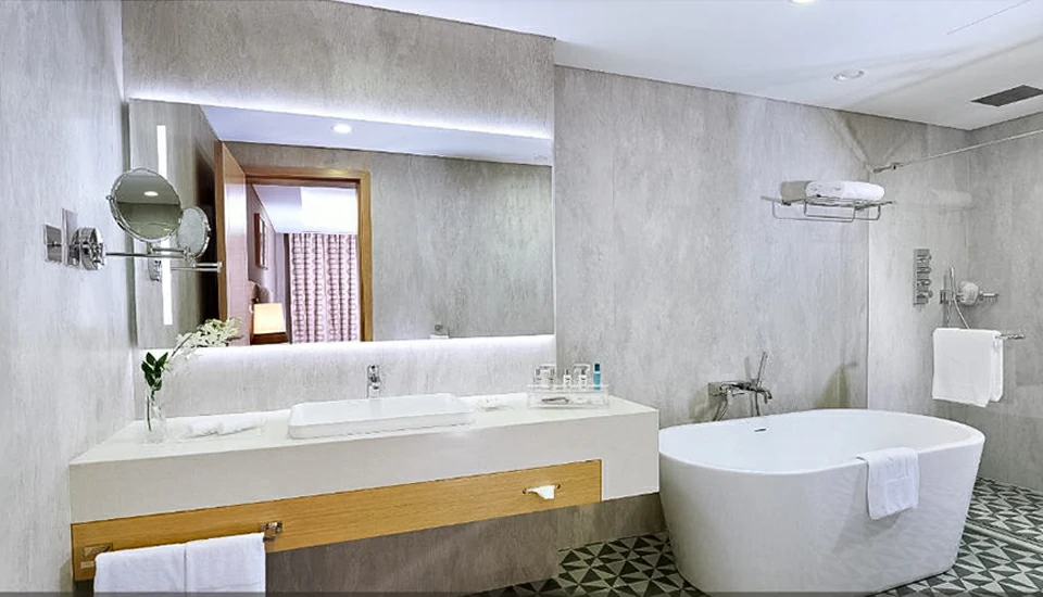 هتل گرند کازموپولیتن دبی